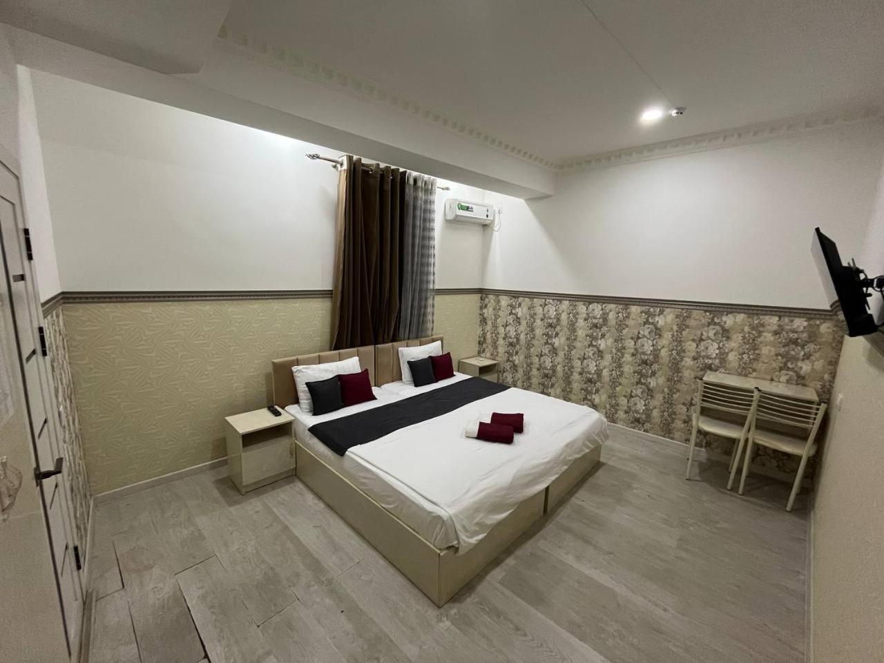 Fenix Hotel Taskent Exterior foto