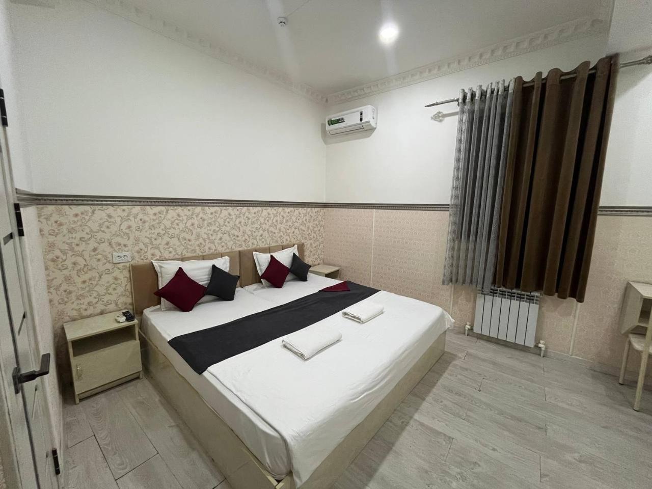 Fenix Hotel Taskent Exterior foto